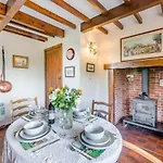 3 Bed In Oc-c32364 Nyaraló *
