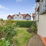 3 Bed In Oc-c32364 Nyaraló *