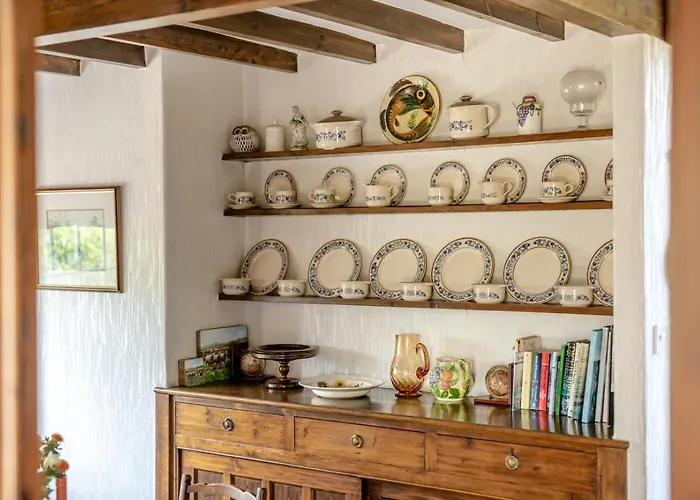 3 Bed In Oc-c32364 Ferienhaus