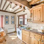 3 Bed In Oc-c32364 Ferienhaus *